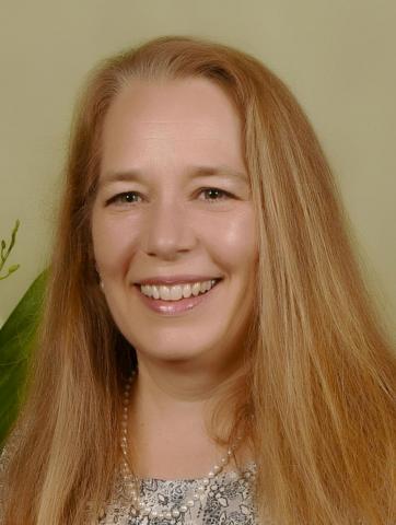 Lisa Fronczek.jpg Thumbnail
