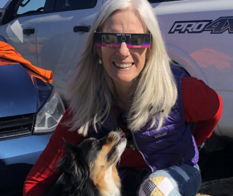Photo of Elizabeth Whelan and her dog